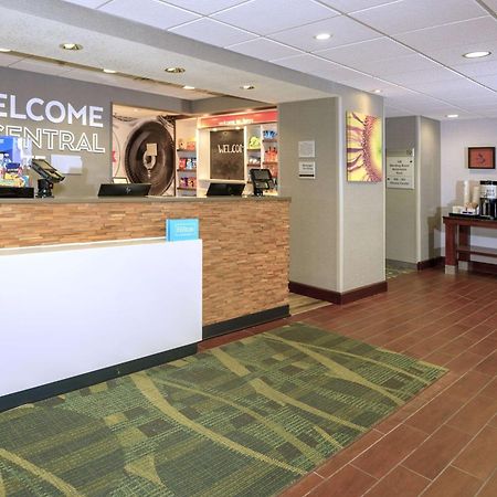 Hampton Inn Hays-North Of I-70 מראה חיצוני תמונה