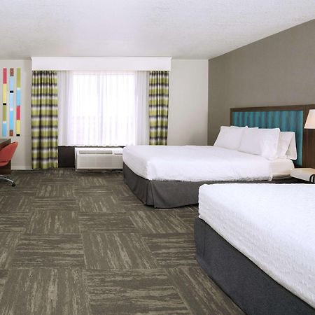 Hampton Inn Hays-North Of I-70 מראה חיצוני תמונה