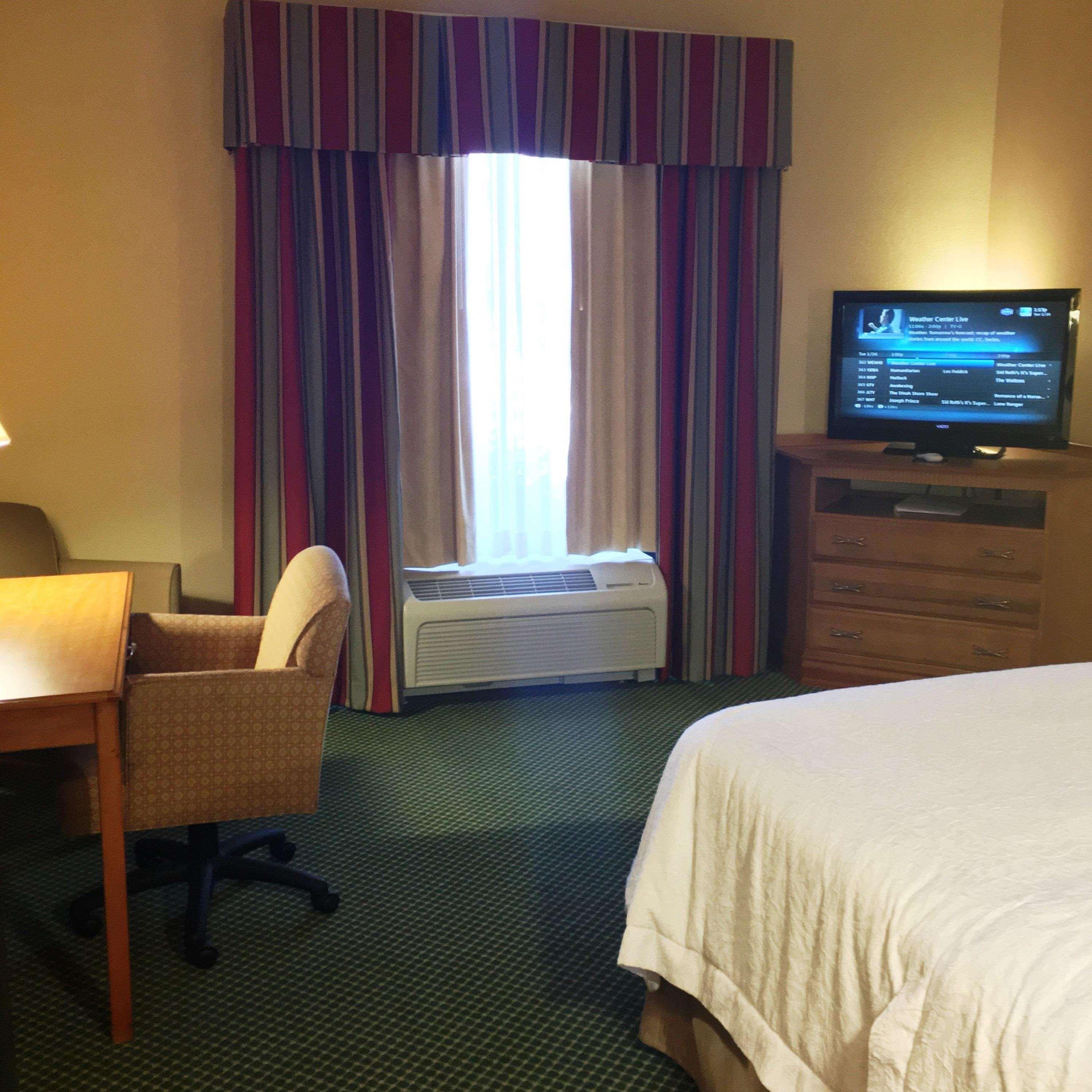 Hampton Inn Hays-North Of I-70 מראה חיצוני תמונה
