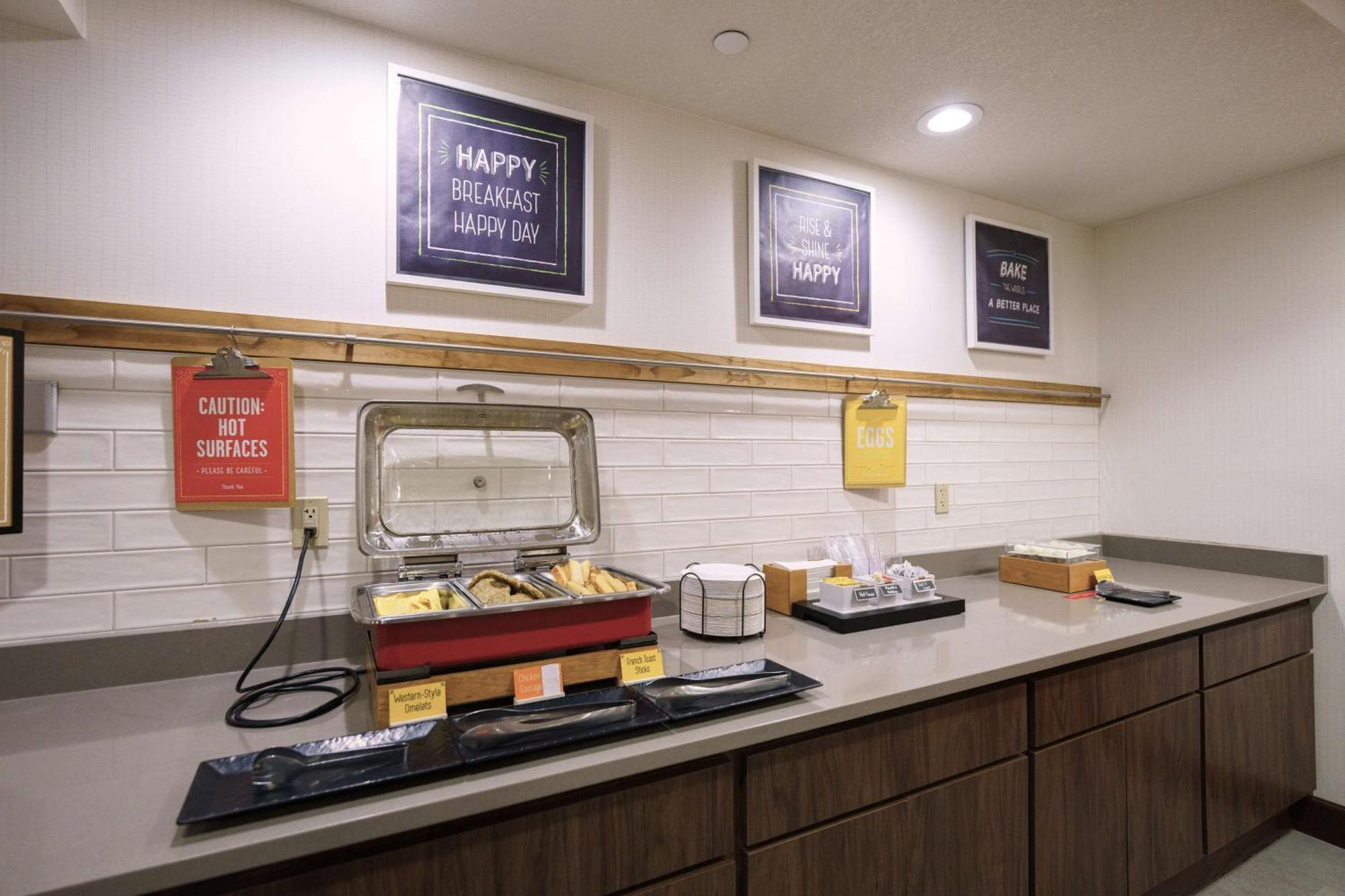 Hampton Inn Hays-North Of I-70 מראה חיצוני תמונה